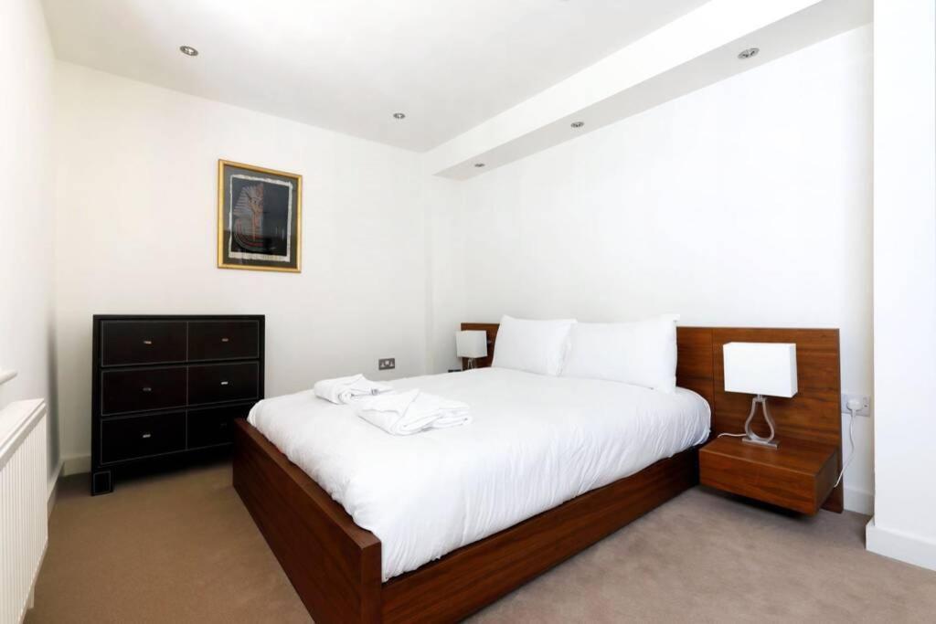 Beautiful 2 Bedroom Mews House With Parking By The Beach Hove Exterior foto